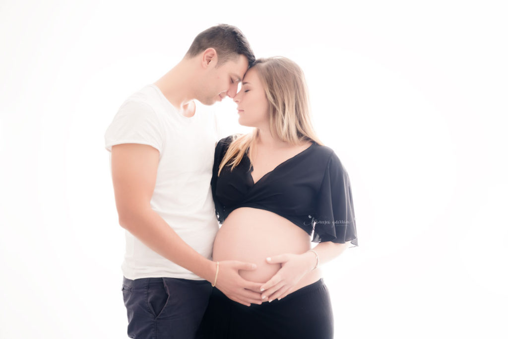 Finalmente-incinta-Un-servizio-fotografico-per-celebrare-la vittoria-della-vita